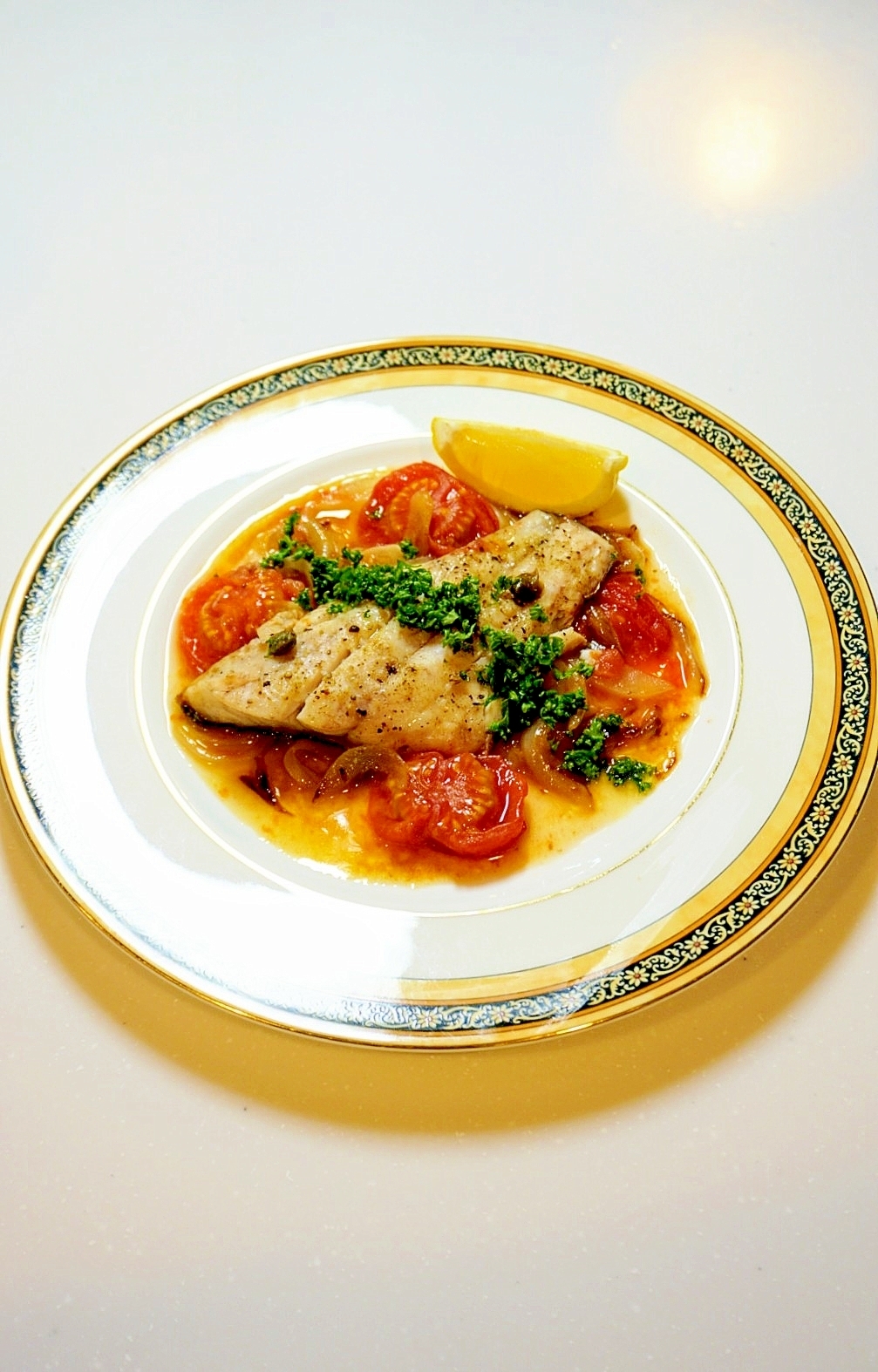 極上の味わいの魚料理!スズキの白ワイン蒸し