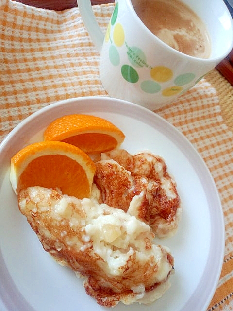 朝食りんごヨーグルトで簡単パンケーキ