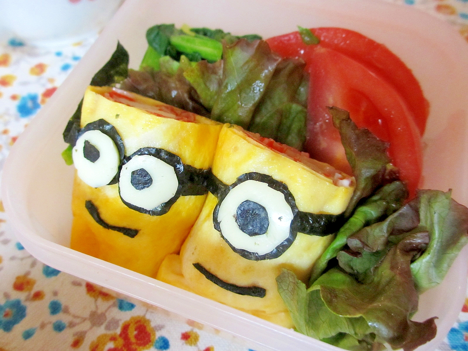 カニカマ卵焼きミニオン弁当 レシピ 作り方 By Mococo05 楽天レシピ