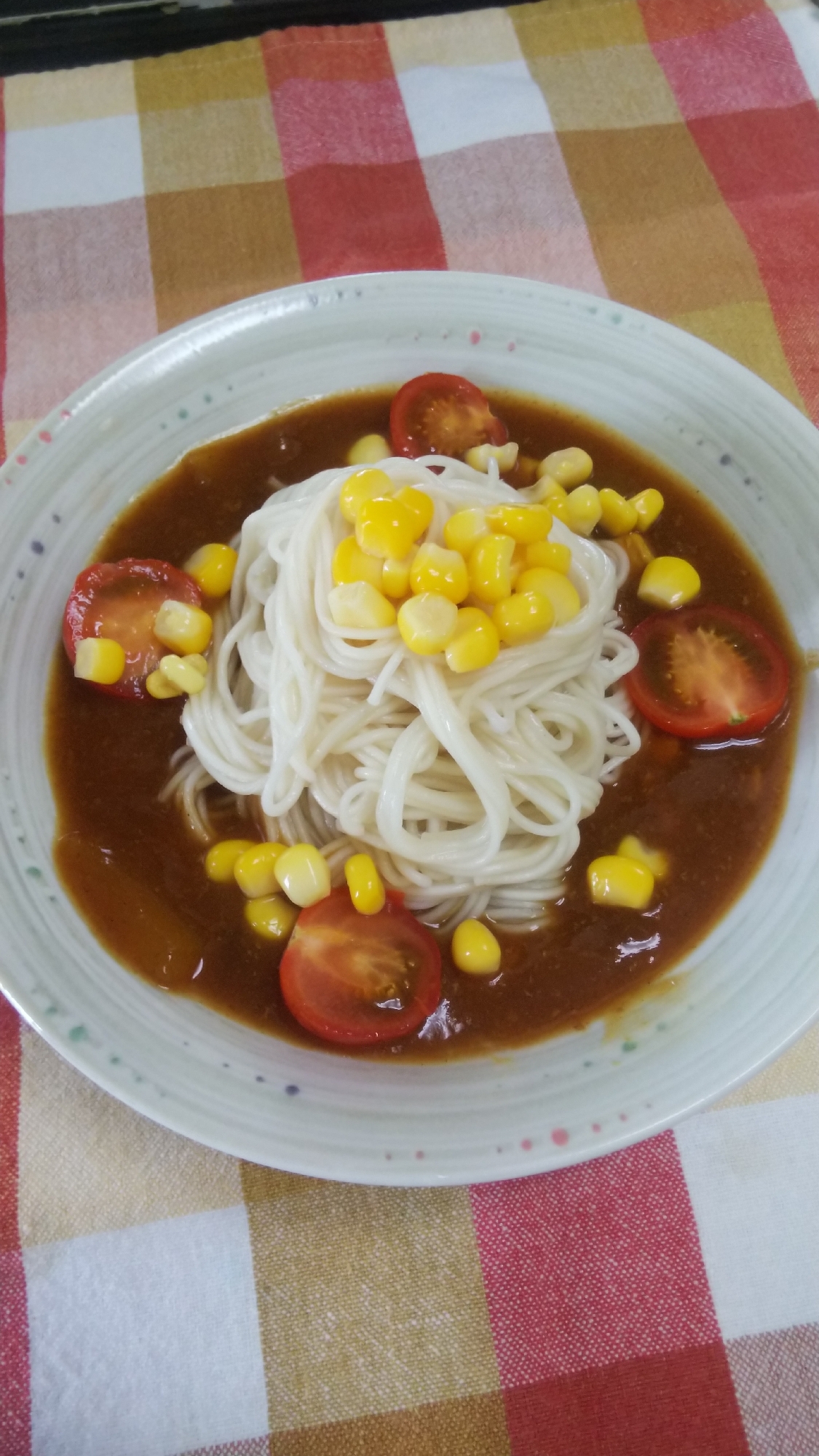 余りカレーアレンジ☆トマトカレーそうめん