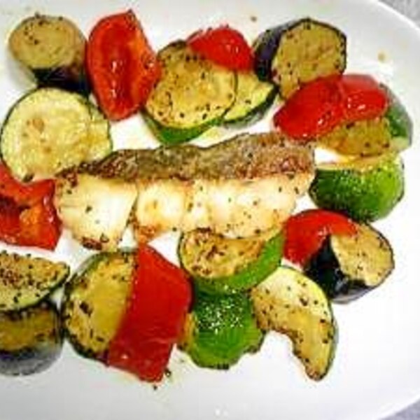 夏野菜とタラのガーリックオイル焼き バジル風味 レシピ 作り方 By ルナ0562 楽天レシピ 夏野菜とタラのガーリックオイル焼き バジル風味 レシピ 作り方 By ルナ0562 楽天レシピ