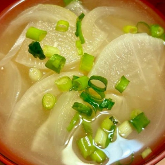 大根と玉葱のみそ汁