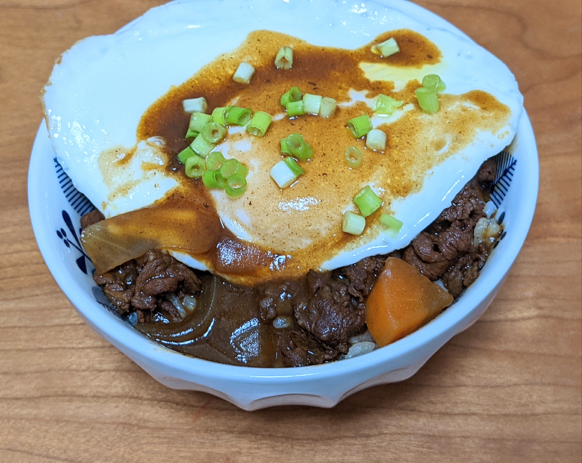 ハヤシライス２日目に◇ハヤシ目玉焼き丼◇