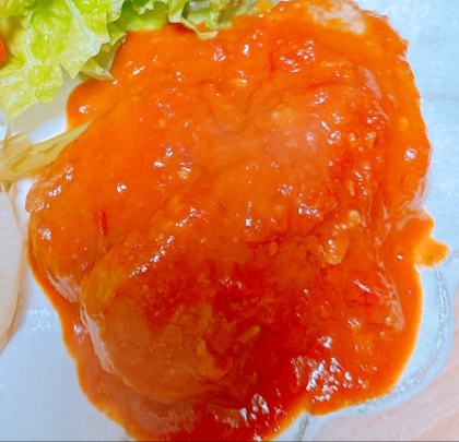 トマト缶で簡単ヘルシー煮込みハンバーグ♪