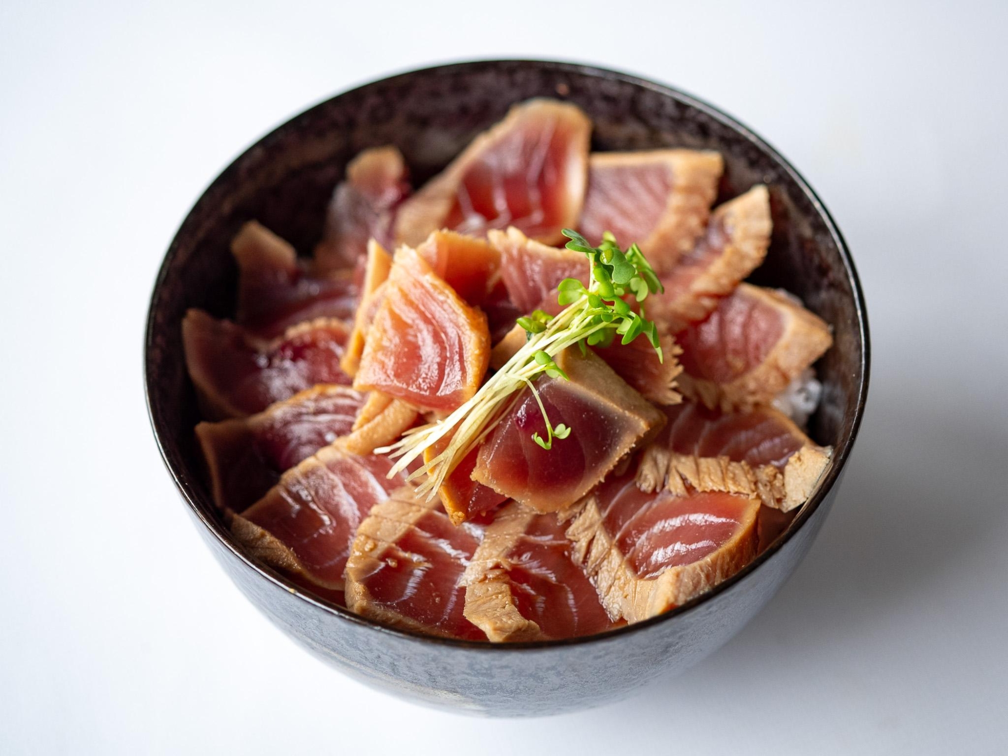 本格!マグロの漬け丼