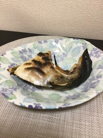 ハマチのカマの塩焼き