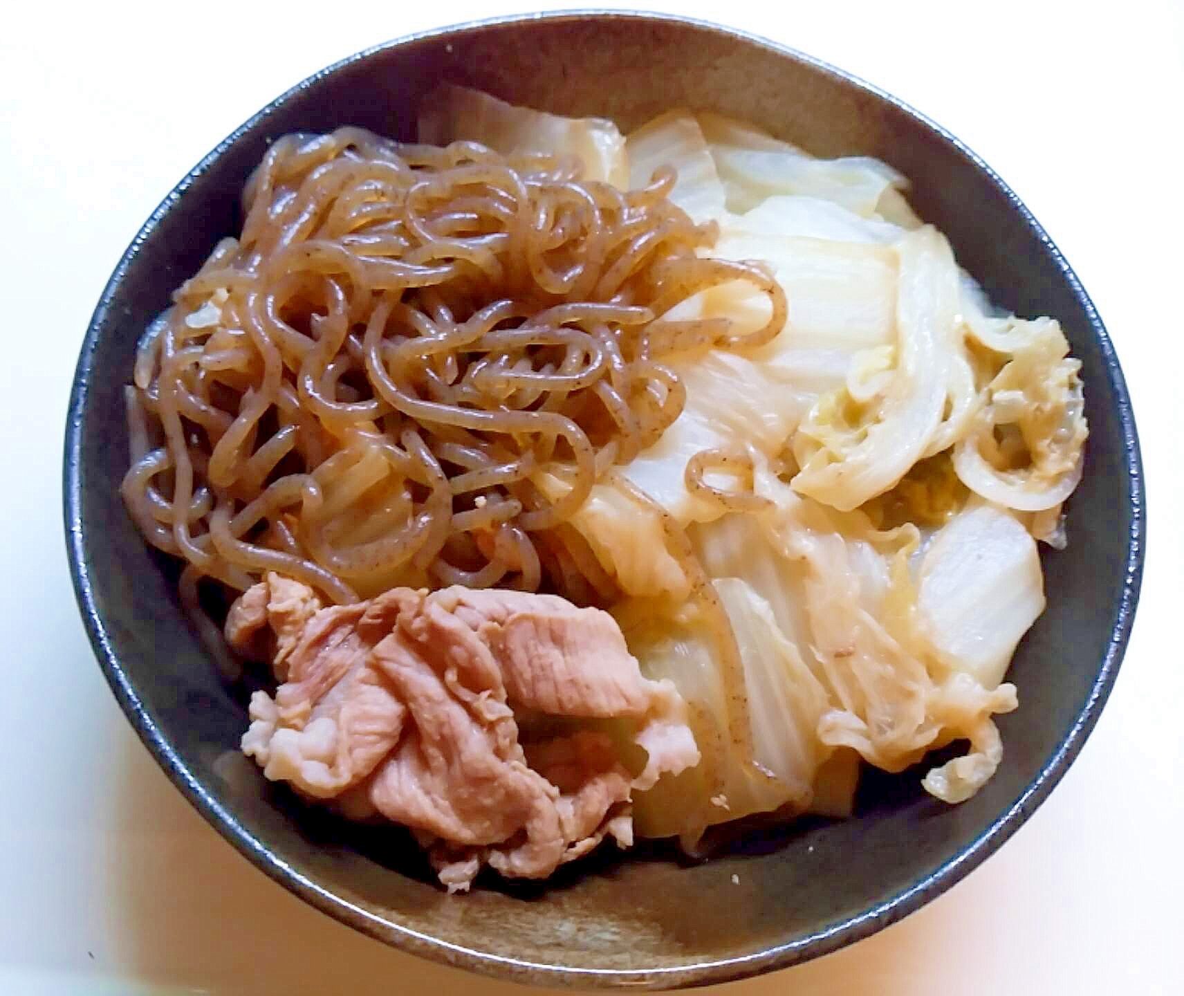 白菜と豚肉と糸こんにゃくの煮物