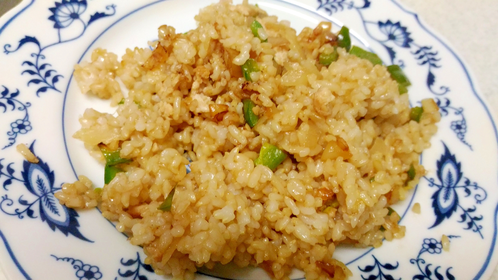 ピーマンと鶏挽き肉のチャーハン