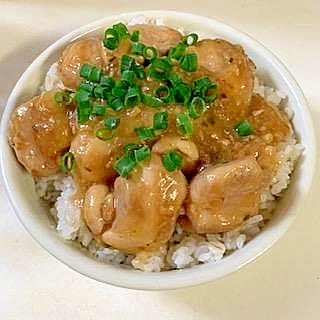 鶏しお・麻婆豆腐の素で　☆　鶏塩丼