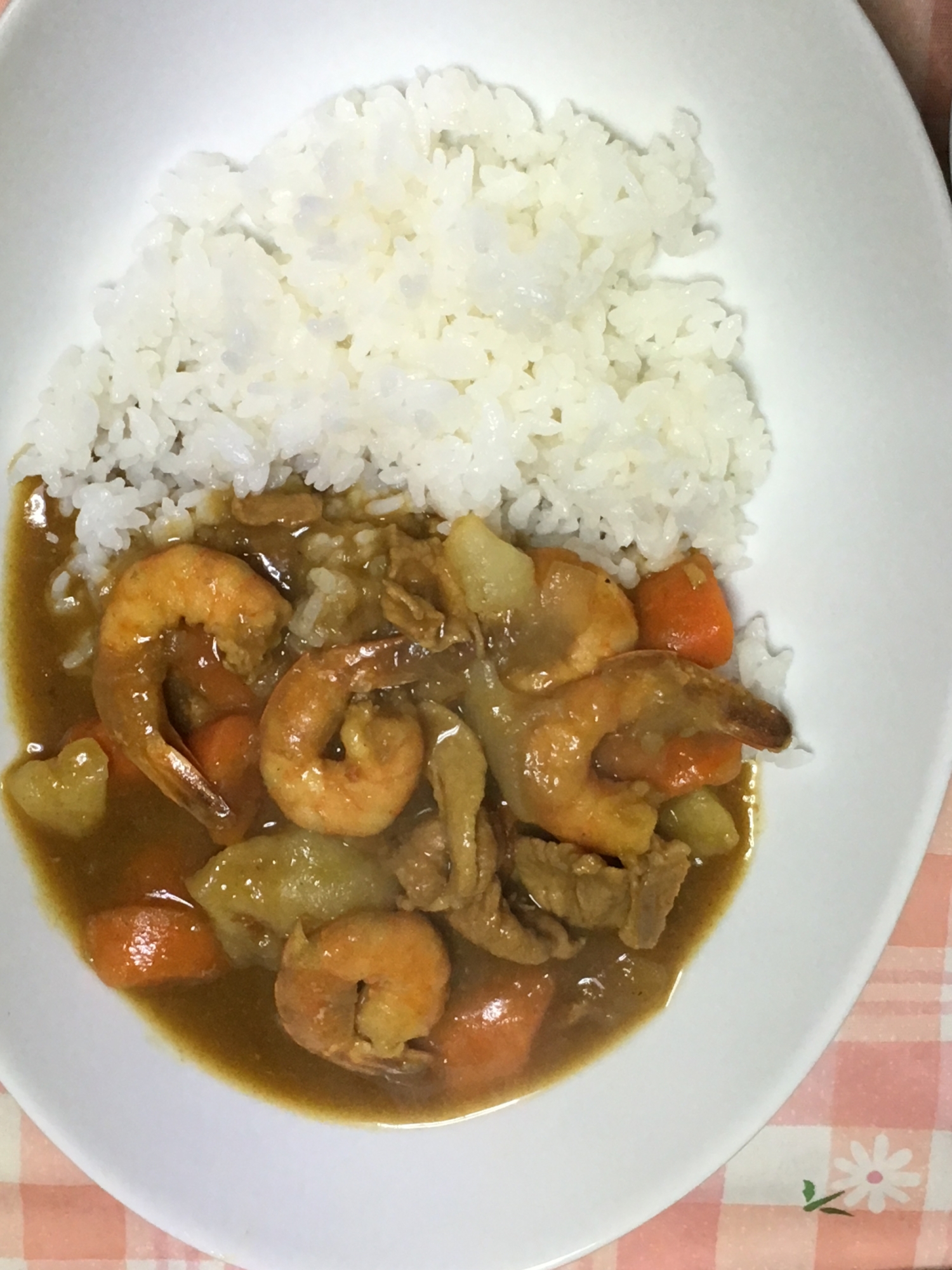 えび 豚こま じゃがいも にんじん 玉ねぎのカレー レシピ 作り方 By Faiten8 楽天レシピ えび 豚こま じゃがいも にんじん 玉ねぎのカレー レシピ 作り方 By Faiten8 楽天レシピ