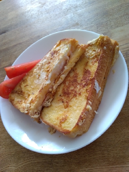 フレンチトースト風でも甘くなく朝食にバッチリです。美味しくいただきました。