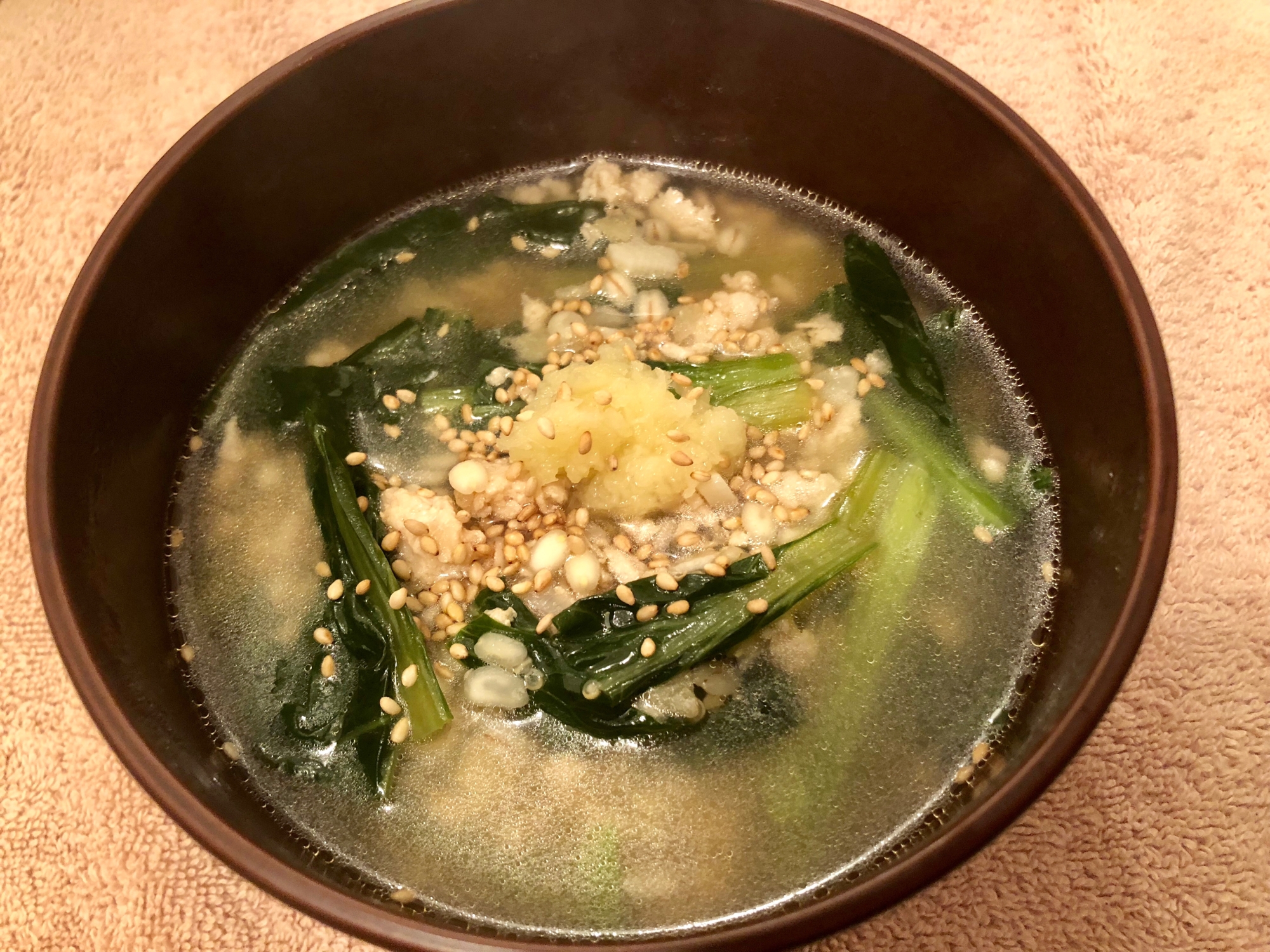 キヌア入り♪たっぷり生姜と小松菜の雑穀スープ
