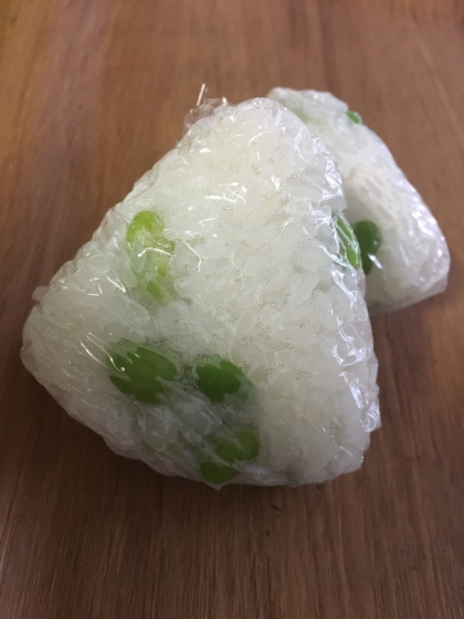 枝豆おにぎり