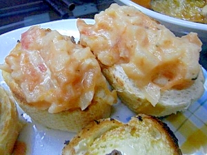 バゲットの上にのせるとおいしい チーズトマトソース レシピ 作り方 By ぴーちゃん3279 楽天レシピ