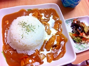 やわらかチキンの♪バターカレー