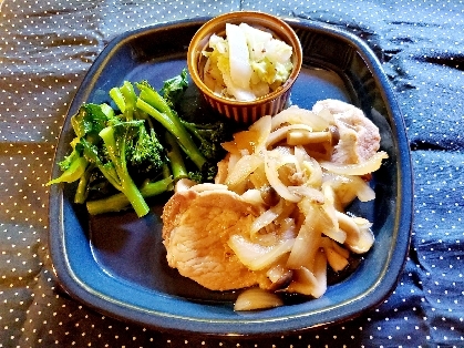 すき焼きの甘めのタレと生姜多めのピリピリ感が絶妙なバランスで美味しく出来ました♡