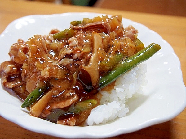 牛餡かけご飯