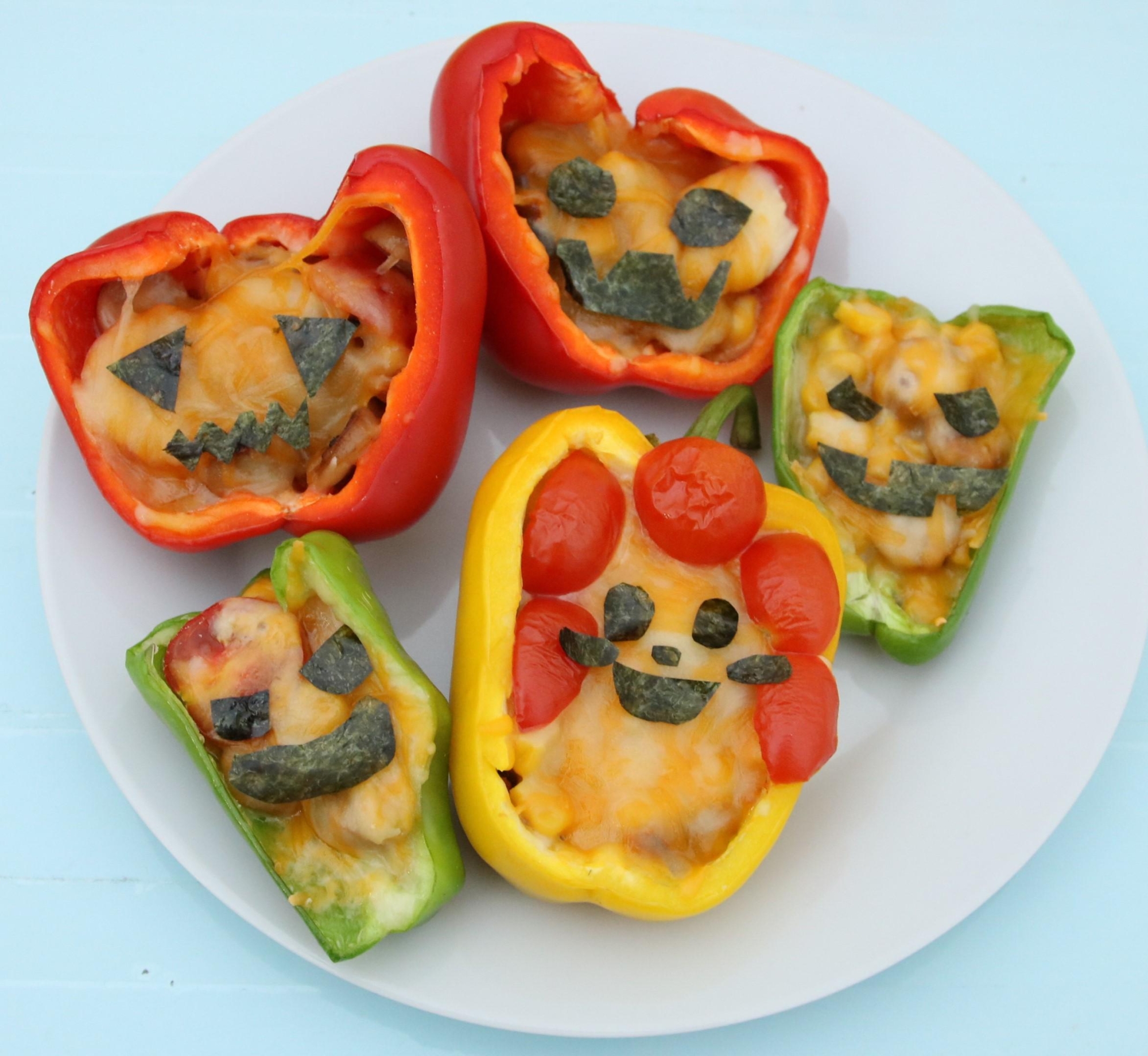 野菜がサンサンに大変身！パプリカのチーズ焼き