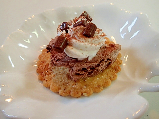 チョコアイスとホイップとチョコベビーのハーベスト