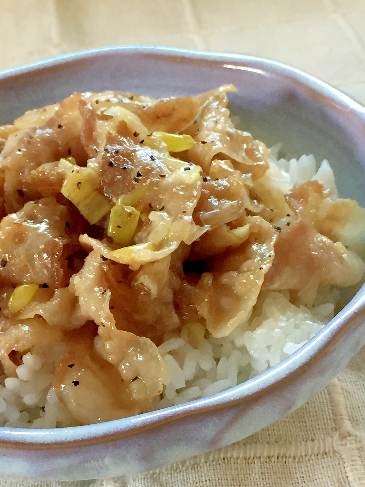 がっつり☆ネギ塩豚カルビ丼