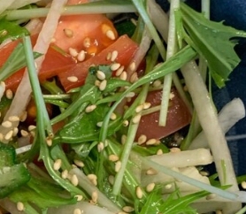簡単♬水菜とセロリとツナの和風サラダ
