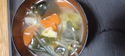 キャベツと人参の野菜スープ