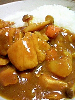 圧力鍋で作る★ちょっぴり赤いチキンカレー