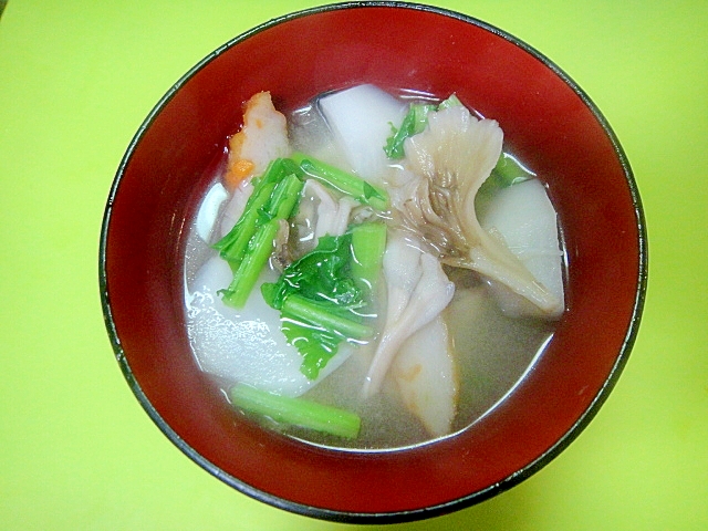 カブと舞茸さつま揚げの味噌汁