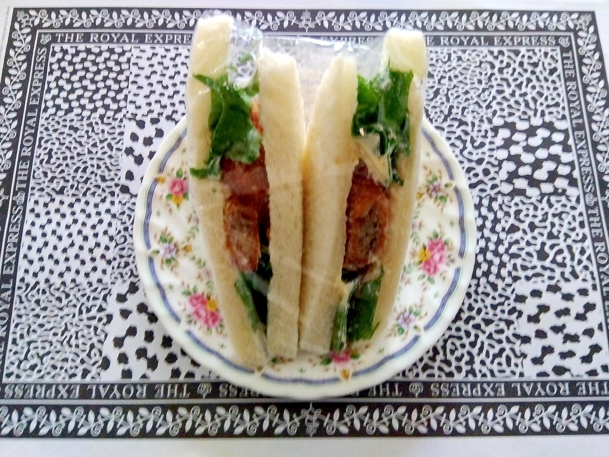 メンチカツサンドイッチ