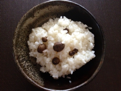 はなまる子さん、こんにちは♪むかごをいただいたので、初めてむかごご飯を作ってみました♪美味しかったです(*^o^*)レシピありがとうございます☆