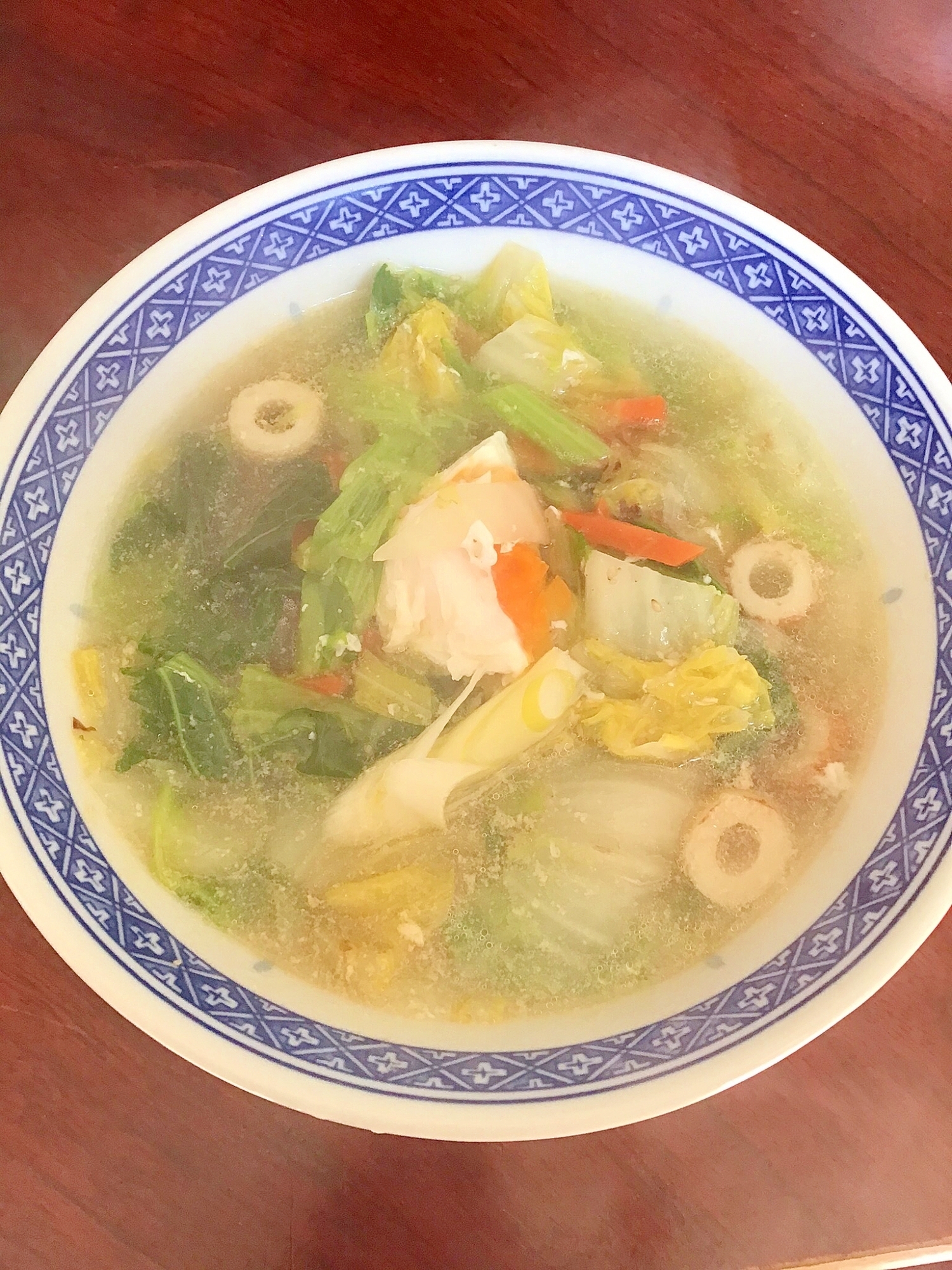 落とし玉子入り、竹輪と冬野菜のゆる餡かけタンメン。