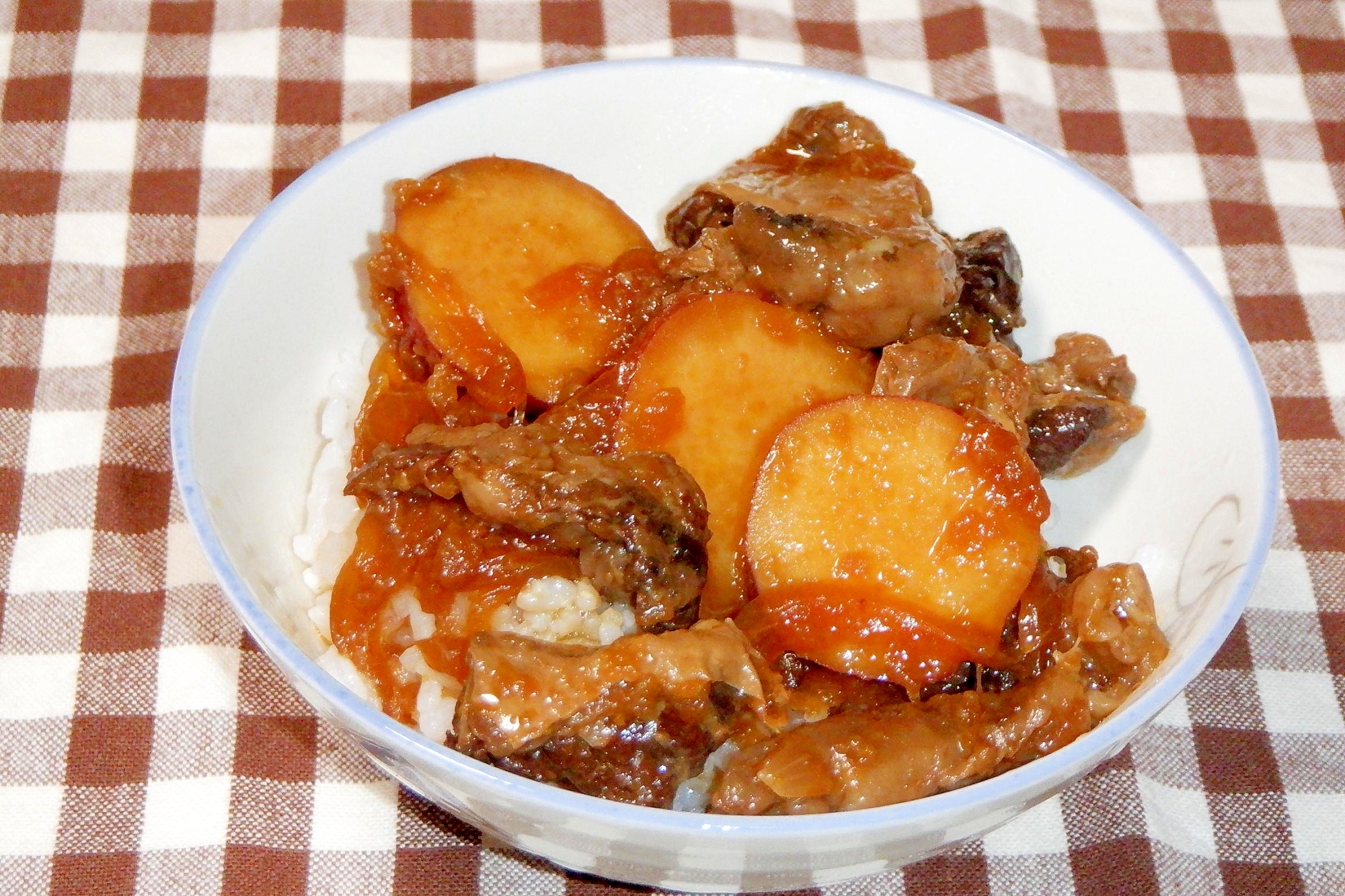 さっぱり・めちゃうま❤牛すじとさつま芋で牛丼