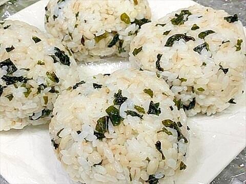 ３割麦ご飯、翌日食べなら冷蔵で大丈夫だよおにぎり！