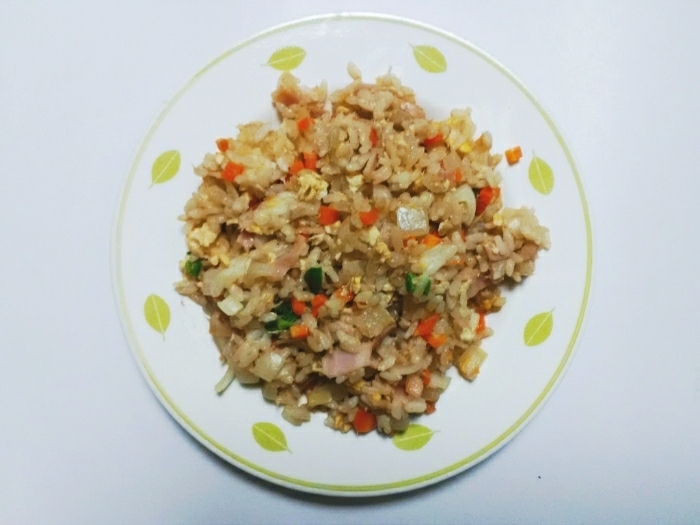 ベーコンと焼き肉のタレのチャーハン