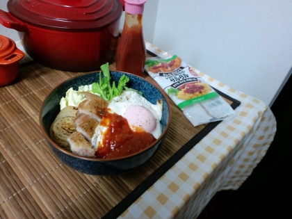 主人と2歳の娘に美味しいと大好評でした！ハンバーグを作らず、鶏肉と玉ねぎを焼くだけでいいからとても気軽に出来るのも作り手としては本当に嬉しいメニューでした♪