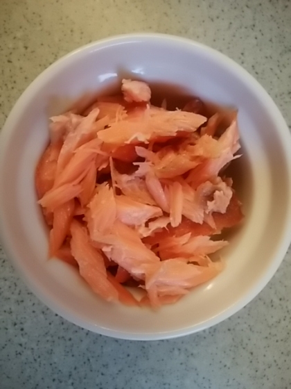 手作り鮭フレーク
味の素は入れませんでしたが、とても美味しかったです☆