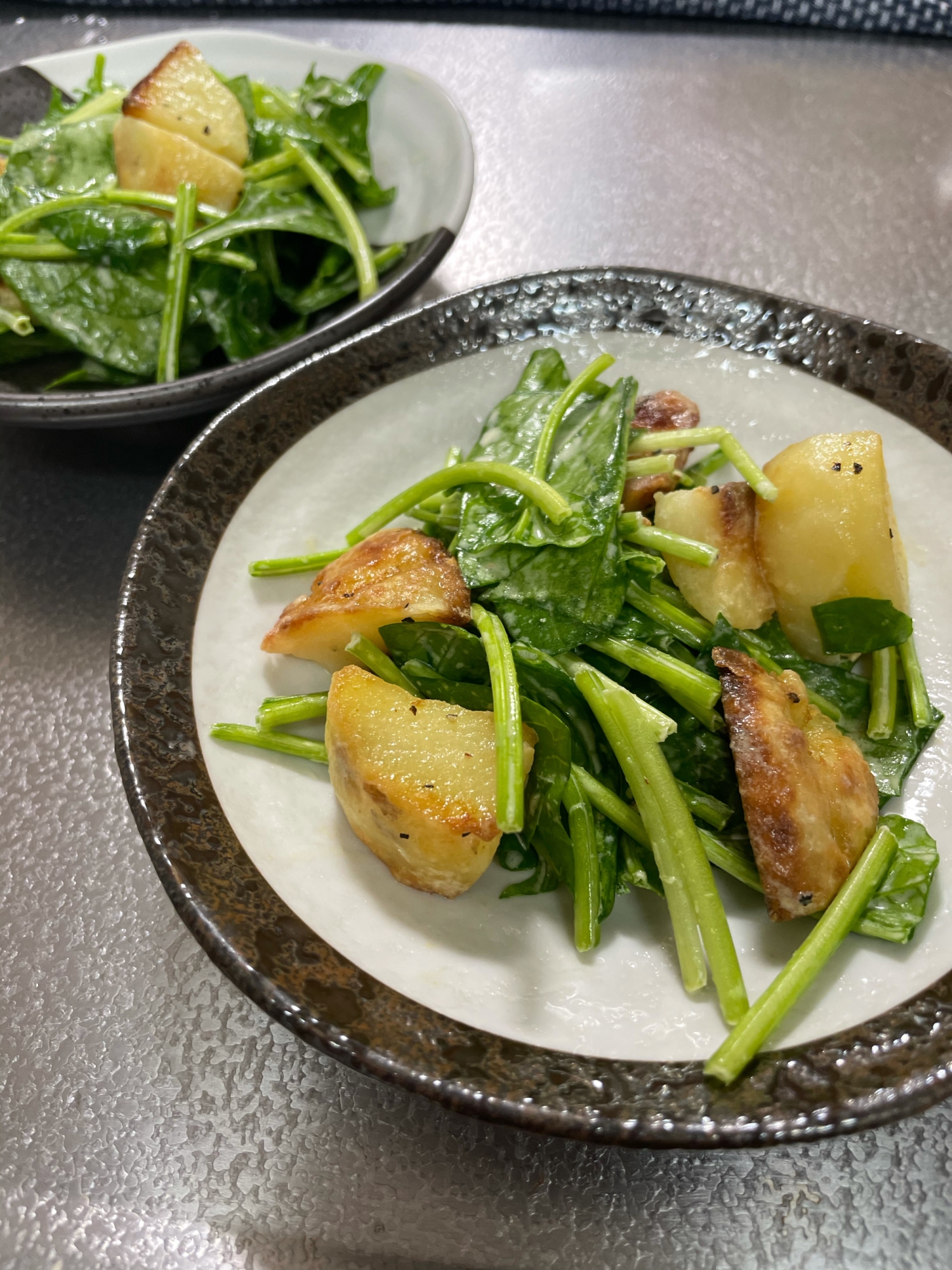 サラダほうれん草とポテトのからしマヨ和え