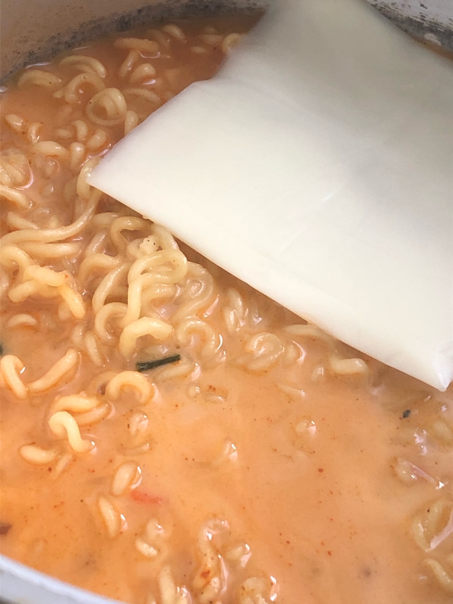 チーズキムチラーメン