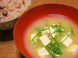 毎日のお味噌汁41杯目 オカヒジキと豆腐 レシピ 作り方 By ブルーボリジ 楽天レシピ