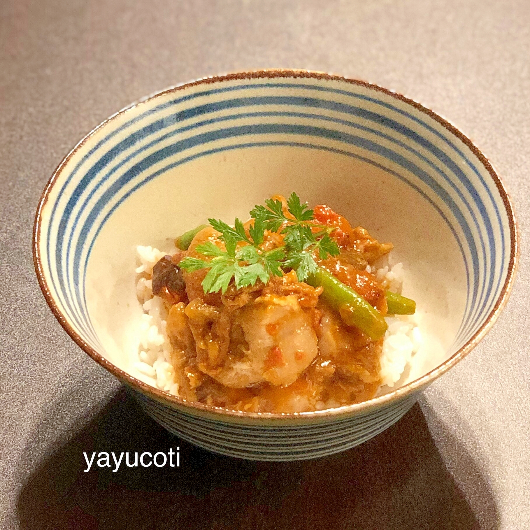 圧力鍋で！チキンとなすのフレッシュトマト煮込み丼