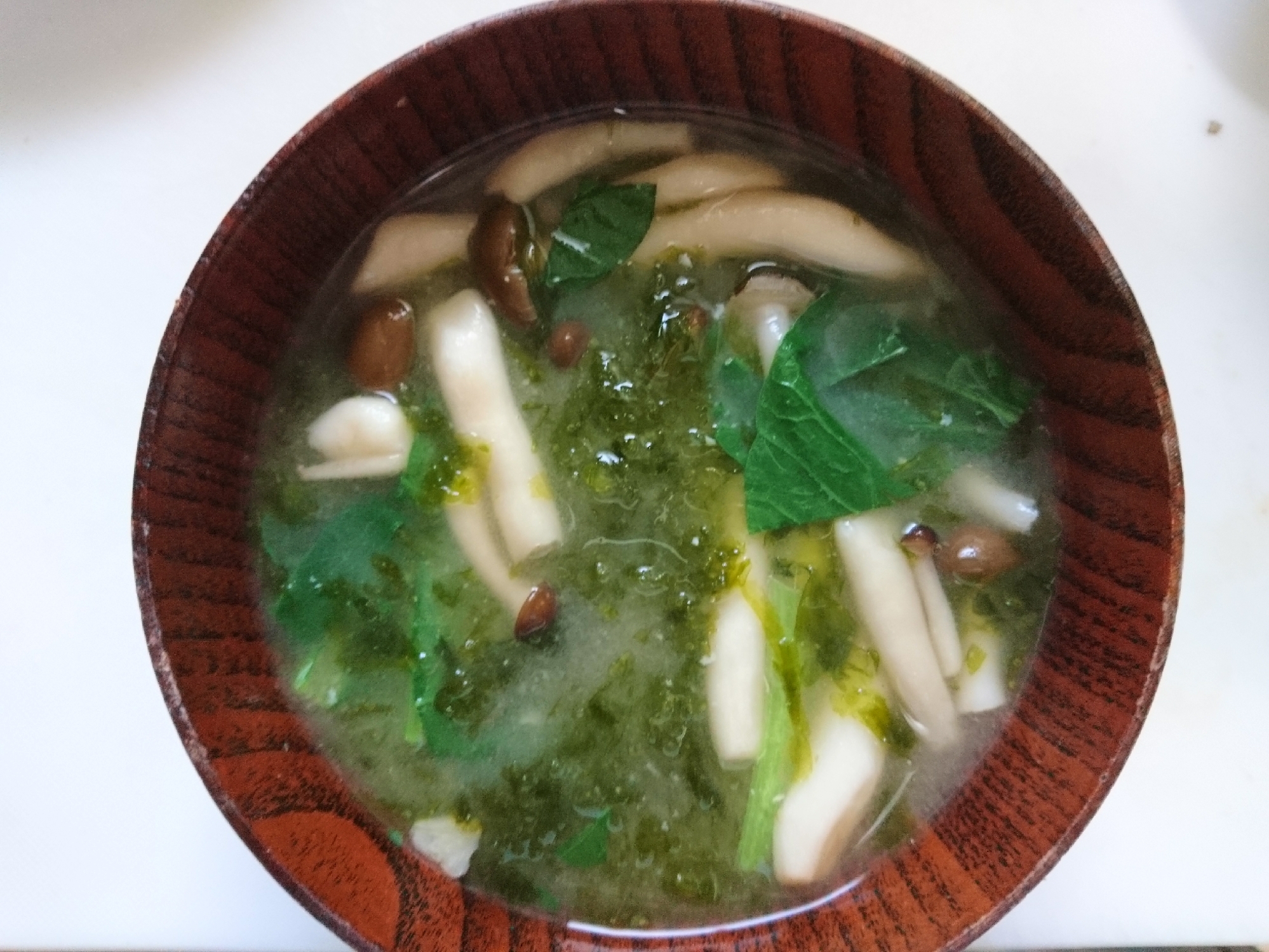 小松菜とあおさとしめじの味噌汁