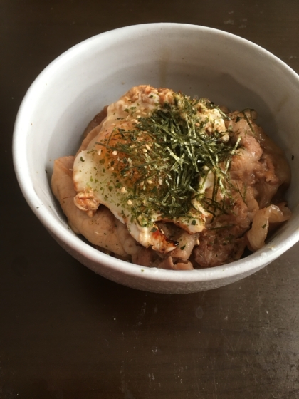 半熟玉子焼き＆豚しゃぶﾊﾞｰﾍﾞQソース丼