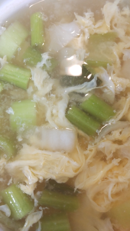小松菜と白菜と卵のお味噌汁