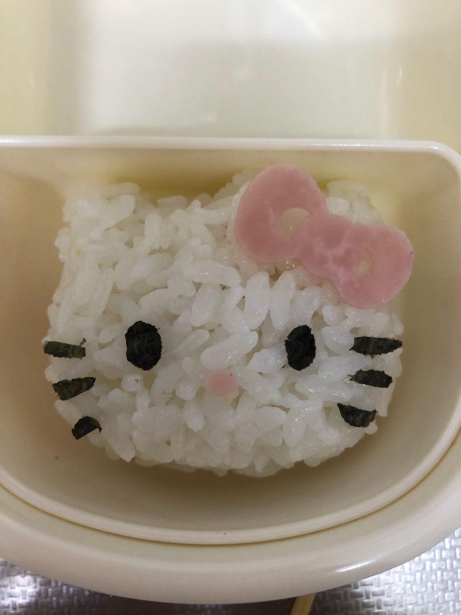 キャラ弁♪キティーちゃん