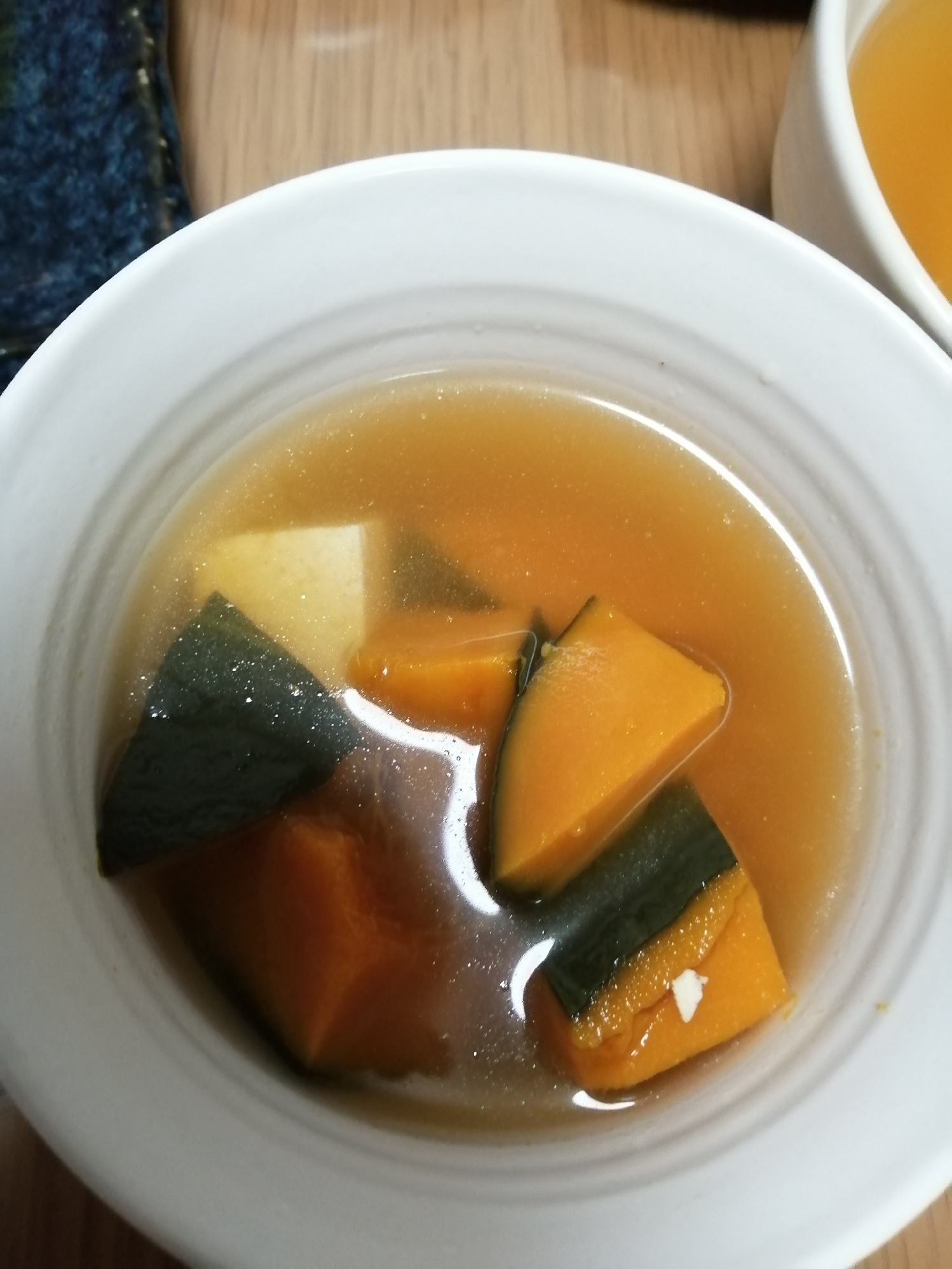 カボチャと豆腐のコンソメスープ