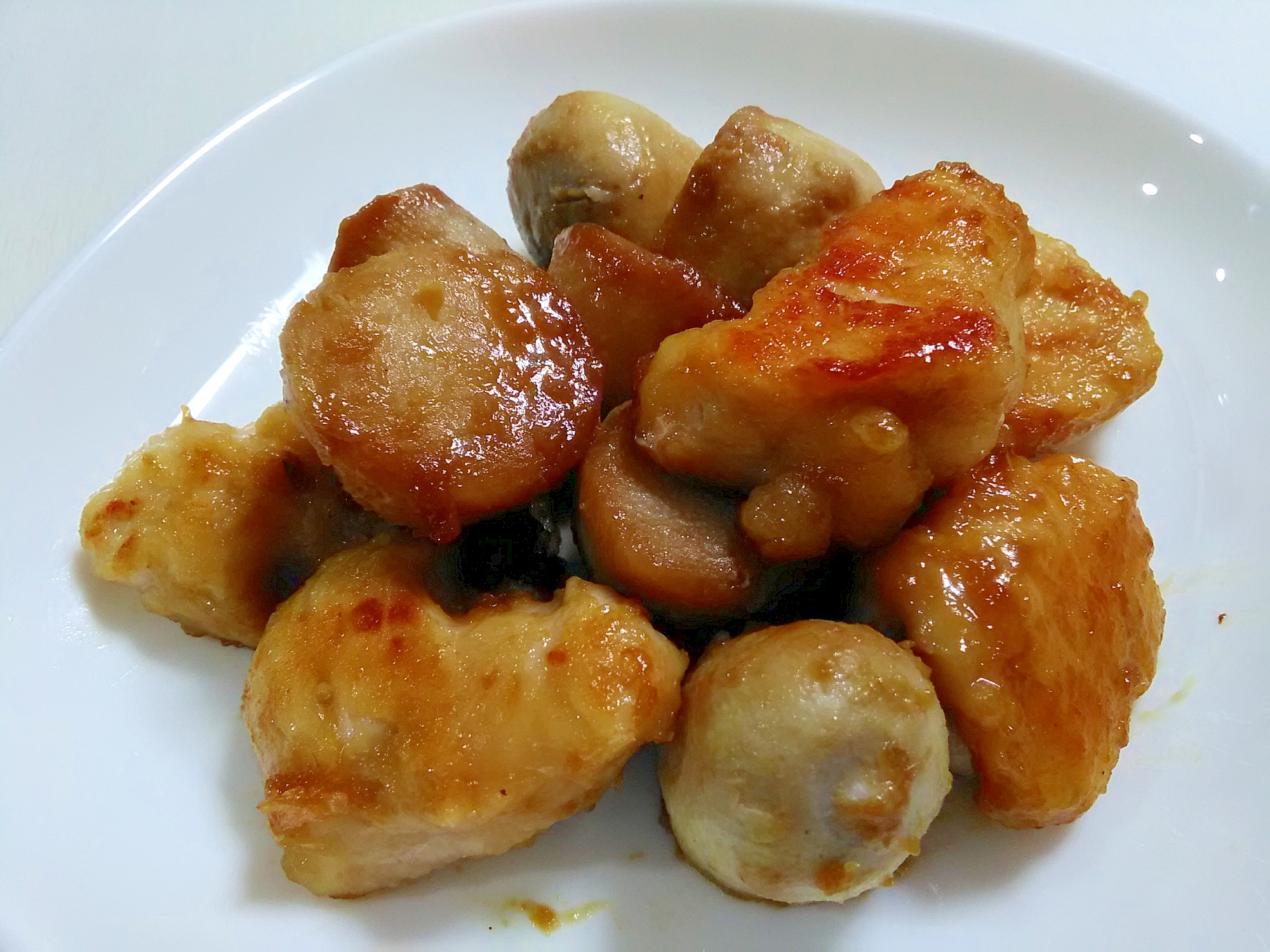 鶏むね肉で☆鶏肉と里芋の照り焼き