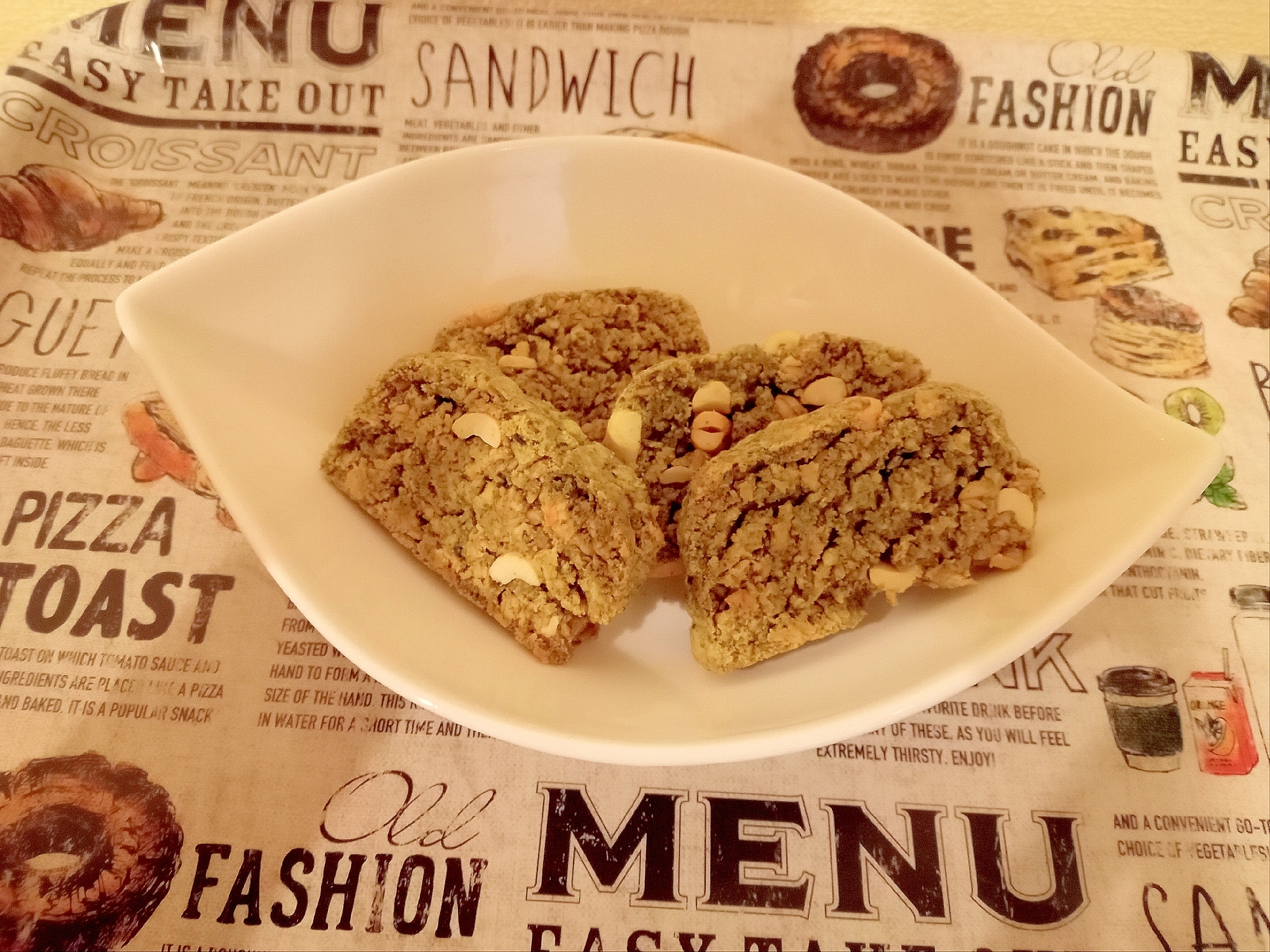 グルテンフリーオートミールと豆腐の緑茶ビスコッティ