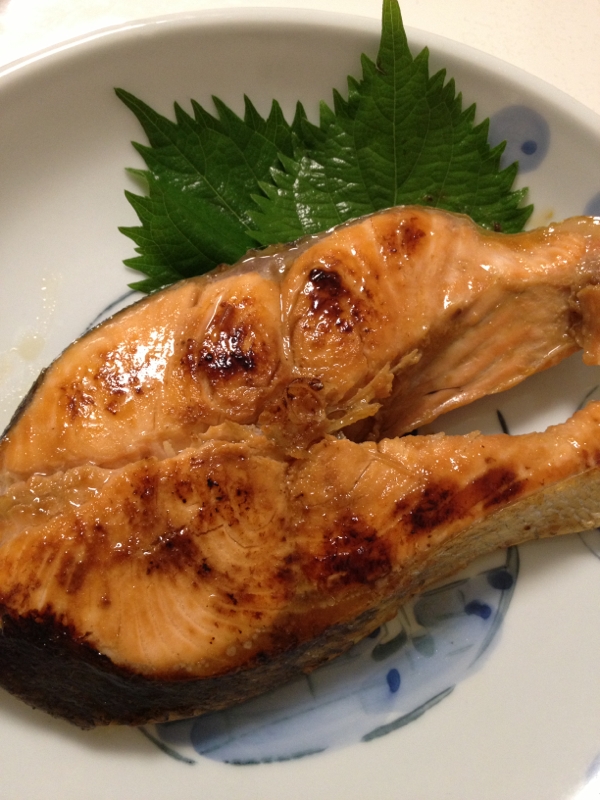 鮭のにんにく醤油焼き