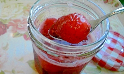 苺をたくさん使って、美味しくて簡単な苺ソース♪