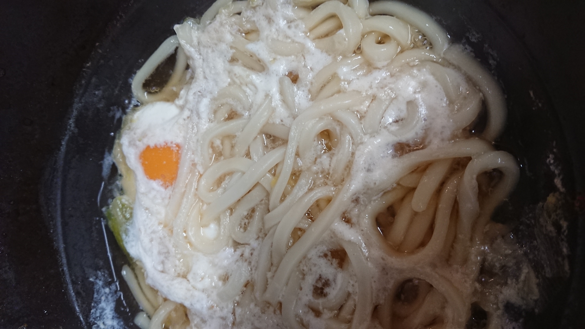 鶏ガラだしのうどん